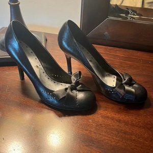 Black pumps BCBGirls 7.5